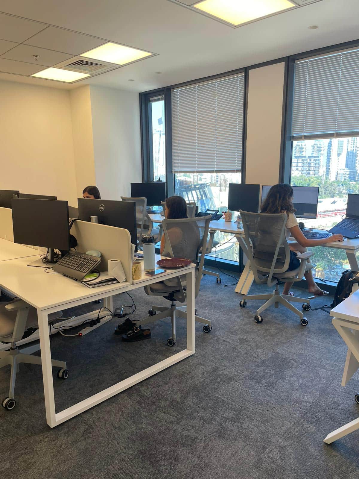 משרדים להשכרה מגדל השחר 440 מר מרוהטים משרדים להשכרה בבורסה ברמת גן